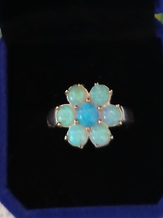 Jewelry - Stunning and Unique Opal in 925 Silver, Size 8 Flower Ring